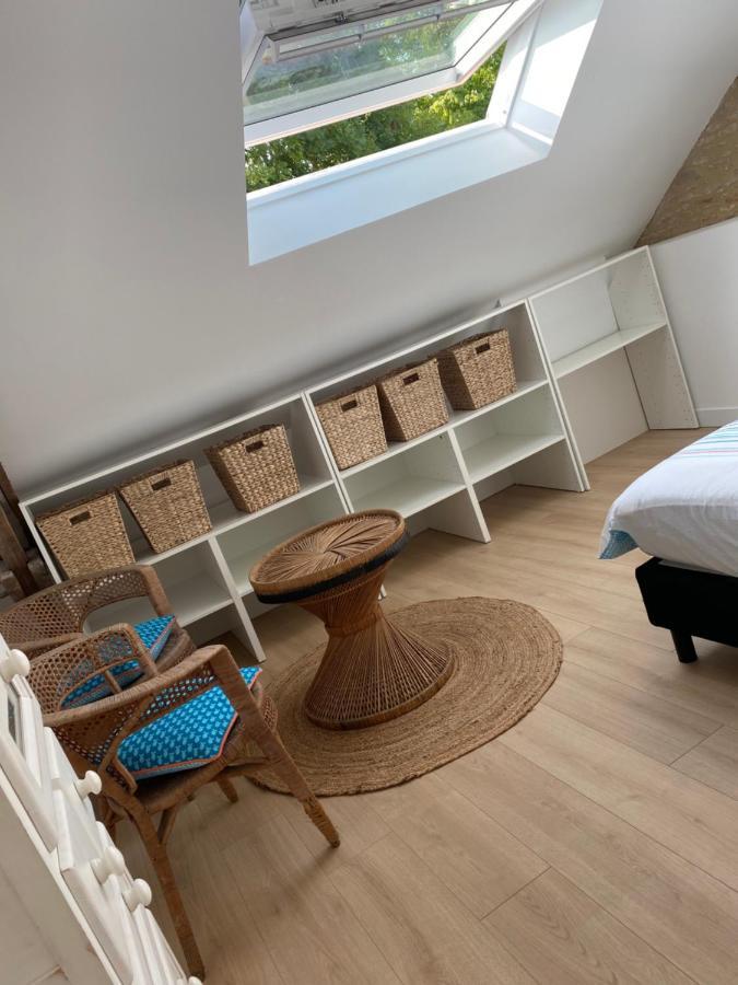 Charmante Maison Du XVIII En Pierre Renovee Colleville-Montgomery Bagian luar foto